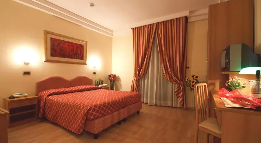 Hotel Villa Luca - Image 1