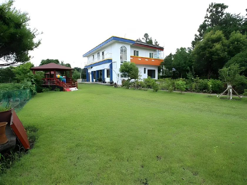 Gdygla Guesthouse - Image 1