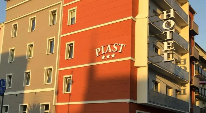 Hotel Piast - Image 1