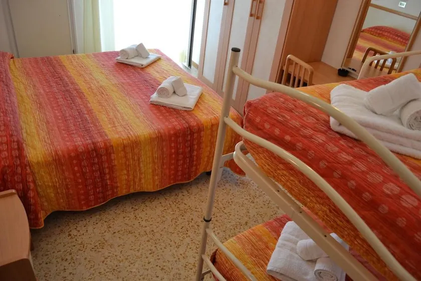 Hotel Apis - Image 1