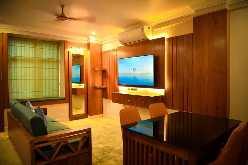 Hotel Manal Suites - Image 1