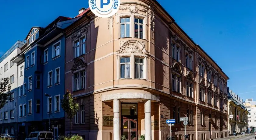 Elisabeth Old Town - Image 1