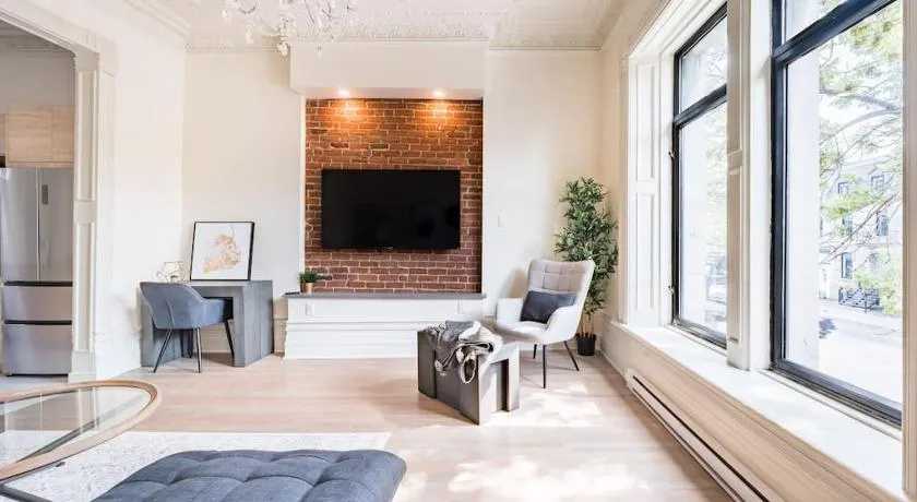 Montreal Styled 2 BR Apartment on St-Denis Street - Image 1