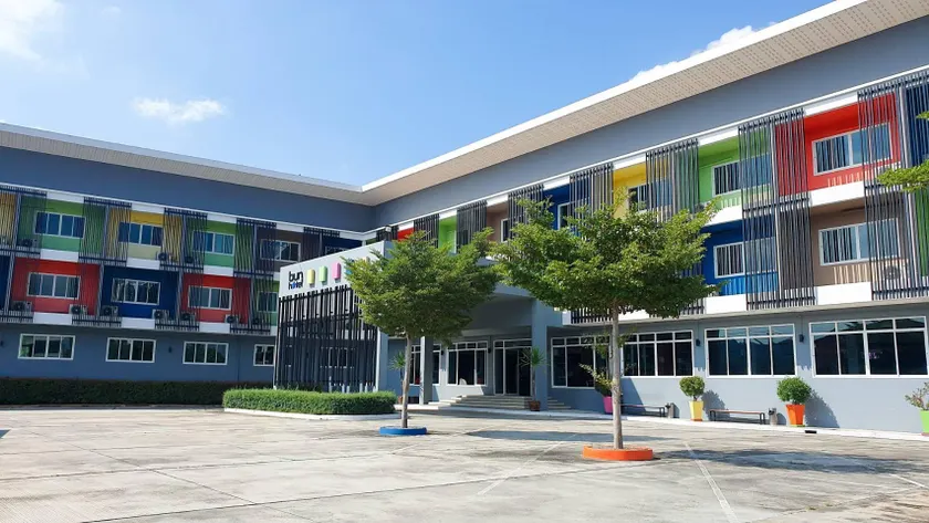Bun Hotel - Image 1