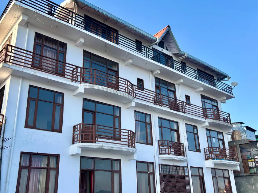 Krishna Himalayan Hotel & Restaurant - Image 1
