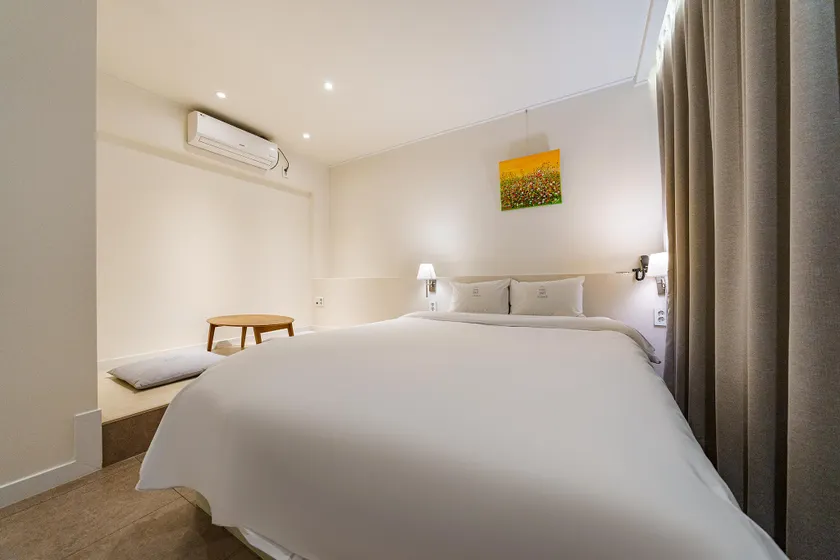 Hotel Yam Gumi - Image 1