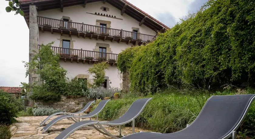 Hotel Akerreta - Image 1