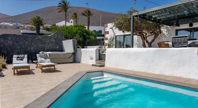 NEW Finca Panorama - Stunning 5 Bedroom with pool - Image 1