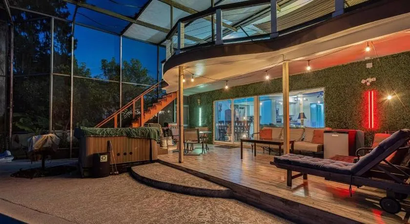 Spacious Lakefront House with Pool, Hottub, & Boating - Image 1