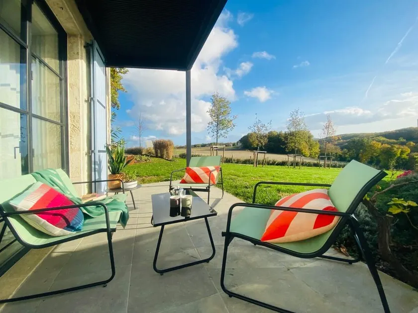 A Delightful Private Apartment in the Countryside - Image 1