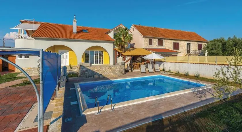 Holiday Home Sunce Dalmacije - Image 1
