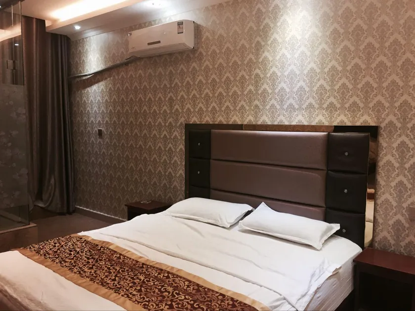 Jin Feng Hotel (Passenger Station Branch) - Image 1