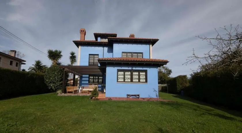 Llanes: Casa Azul de Pancar - Image 1