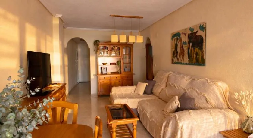 Apartamento familiar 3 habitaciones con piscina y parking - Playa a 5 min a pie - Aeropuerto Alicante a 10 min - Image 1