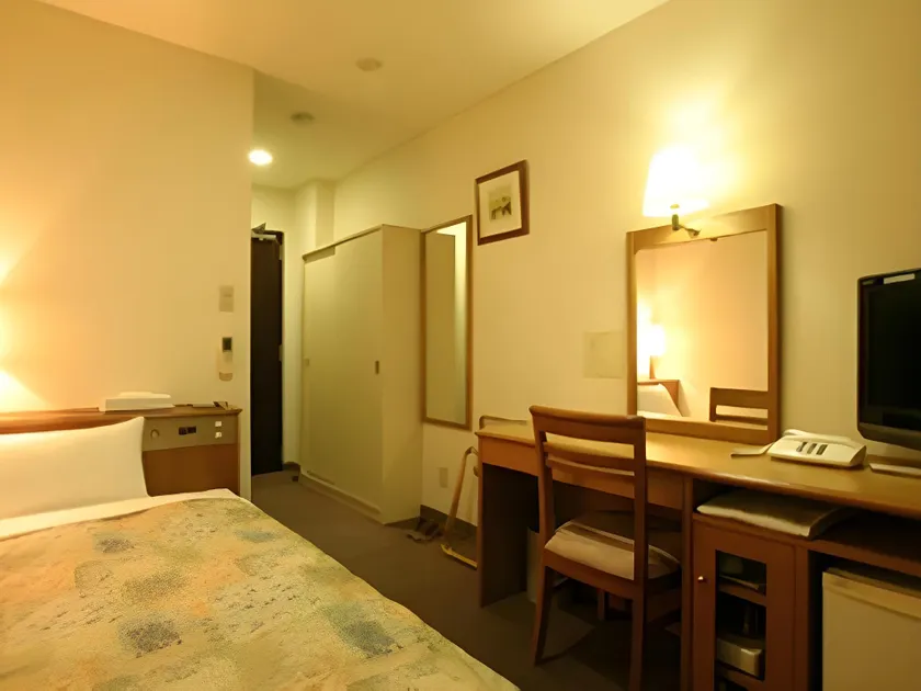 Toyooka Park Hotel - Image 1
