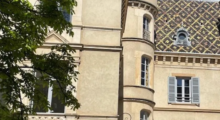Grand appartement d'exception au Château Randin - Image 1