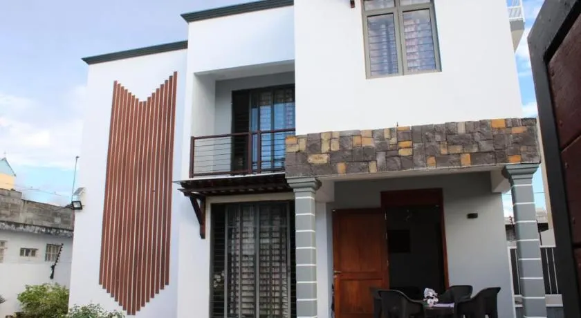 Maison du Lagon Retreat - Image 1