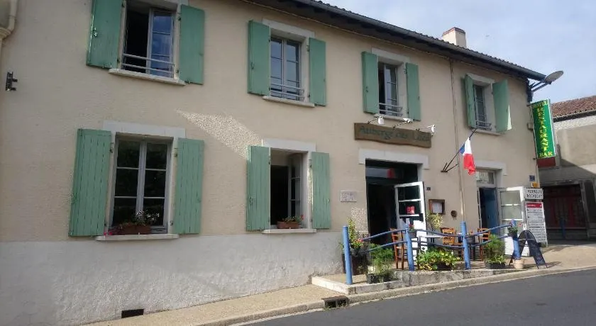 Auberge des lacs - Image 1