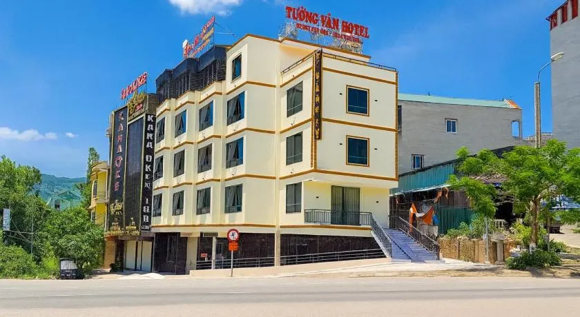 Tường Vân Legend Hotel - Image 1