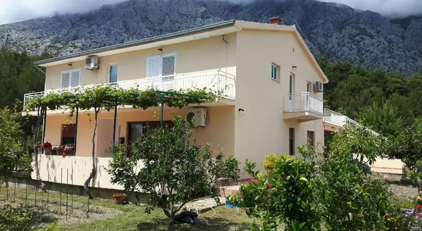 Apartment Mia - Image 1