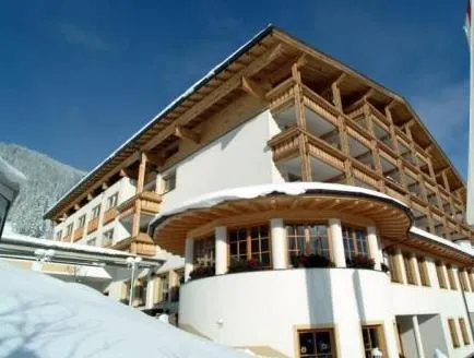 VAYA Zell am See - Image 1
