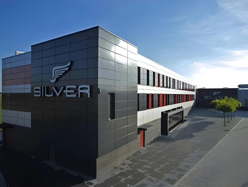 Silver Hotel & Gokart Center - Image 1