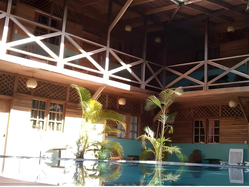 Lizard King Hotel & Suites - Image 1