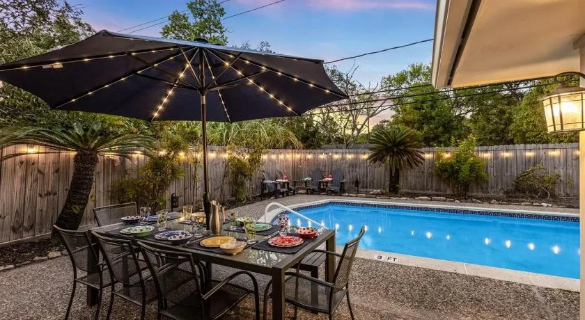 The Grand Family Oasis Houston 5BR Pool Retreat - Image 1