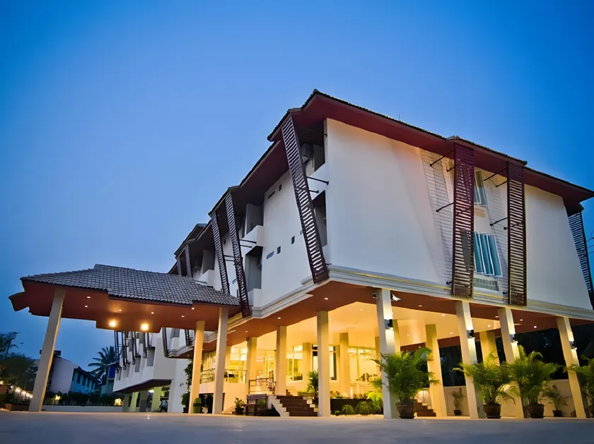 Better Place Hotel - Image 1