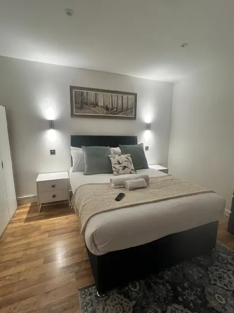 Beautiful Village, dog friendly & private garden - Image 1