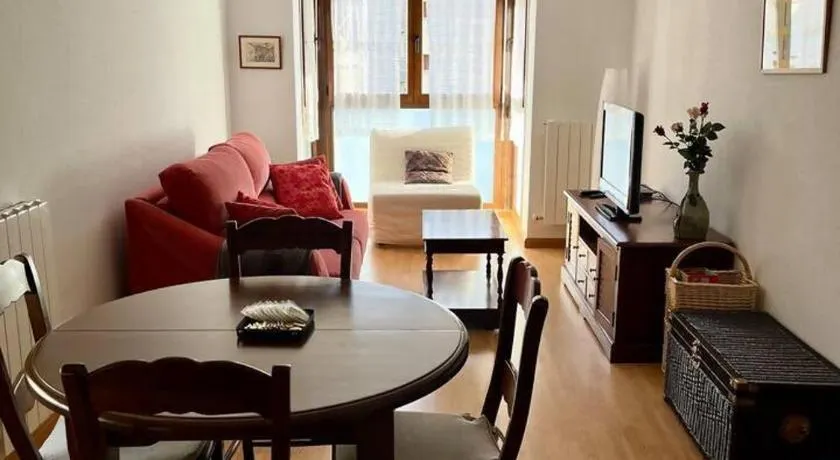Apartamento Alma centro Biescas l WIFI l Parking - Image 1