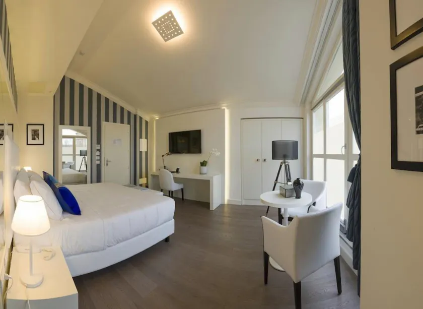 Palazzo Bezzi Hotel - Image 1