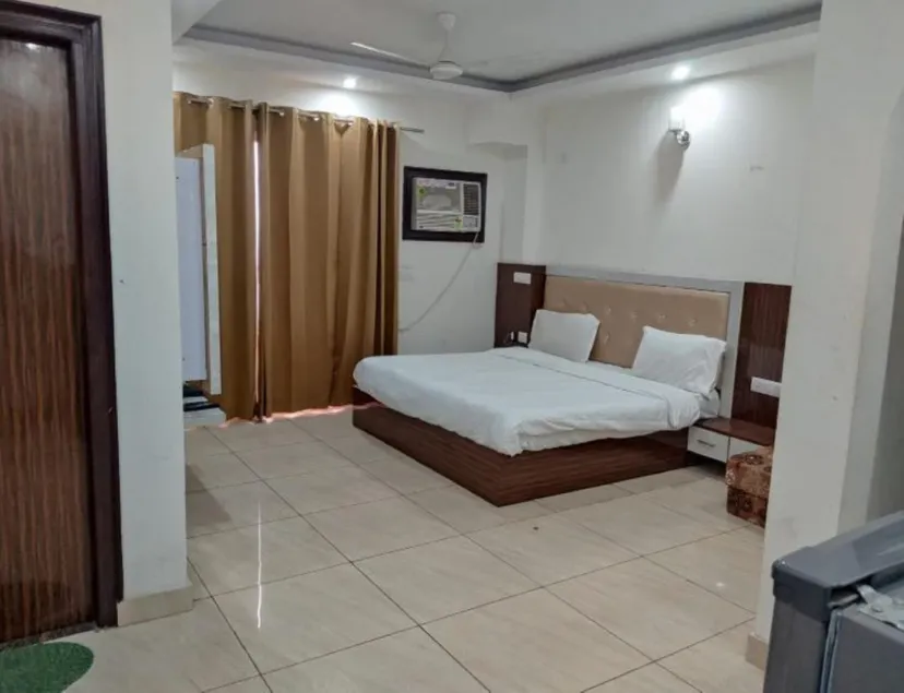 Goroomgo singh residency Gurugram - Image 1