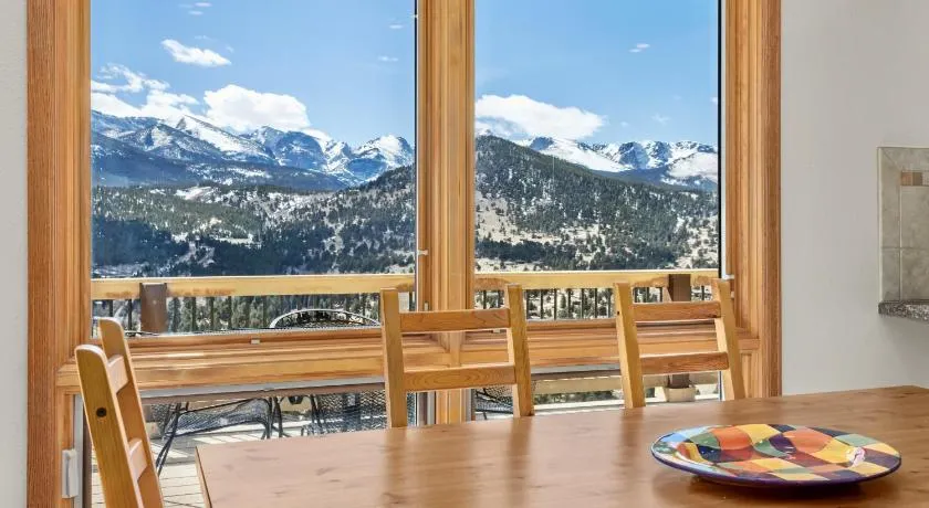 Solitude Vacation Home at Windcliff home - Image 1
