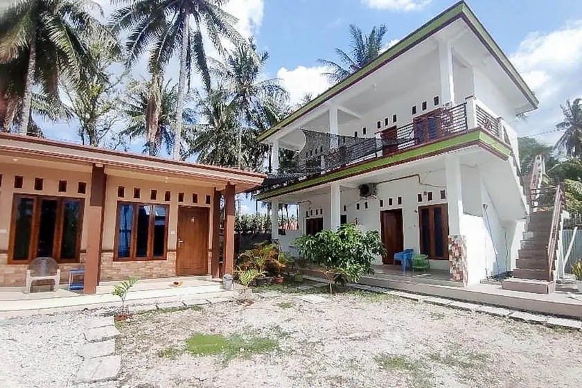 Sapu Nyapah Losmen Syariah Tanjung Setia - Image 1