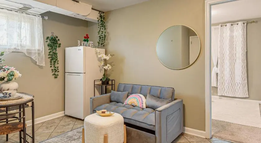 12 Mi to Nat'l Mall: Cozy Apt w/ Shared Patio - Image 1
