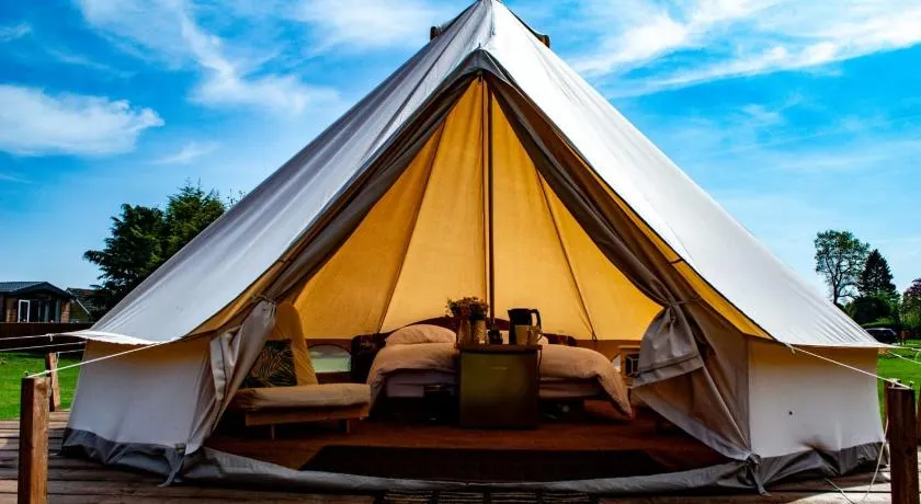 Luxury Bell Tent - Image 1