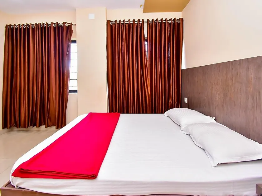 Namaskar Hotel - Image 1
