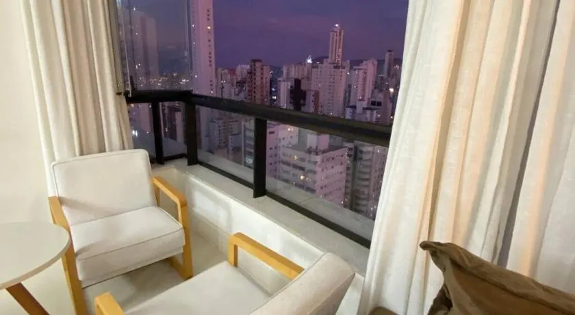 Apartamento no centro, com vista mar e Cristo Luz - Image 1