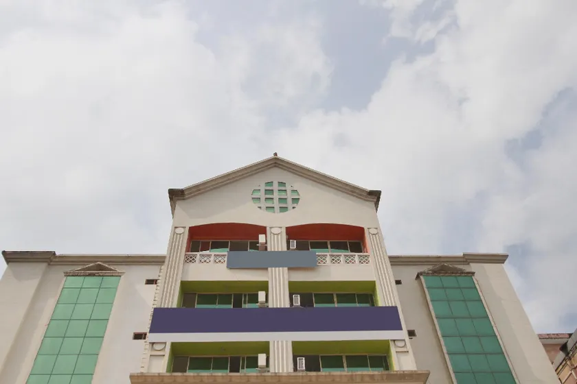 Hotel O Century Park - Image 1