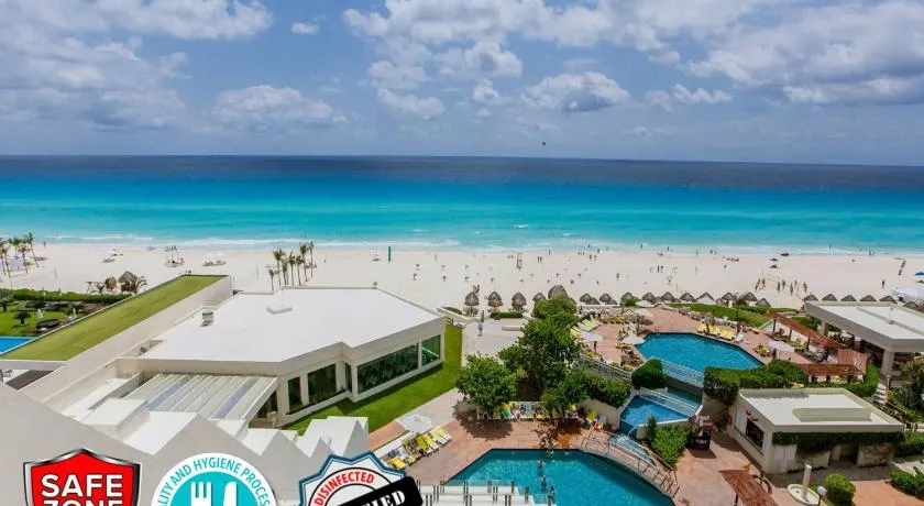 Condo in Ocean Front Resort - Image 1