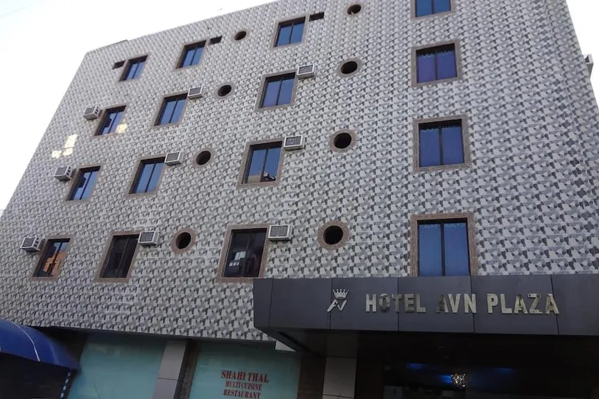 Hotel AVN Plaza - Image 1