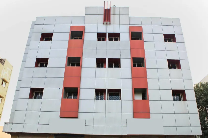 Townhouse Dange Chowk Bus Terminal - Image 1