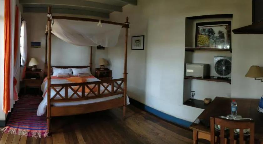 Hotel le Trianon - Image 1
