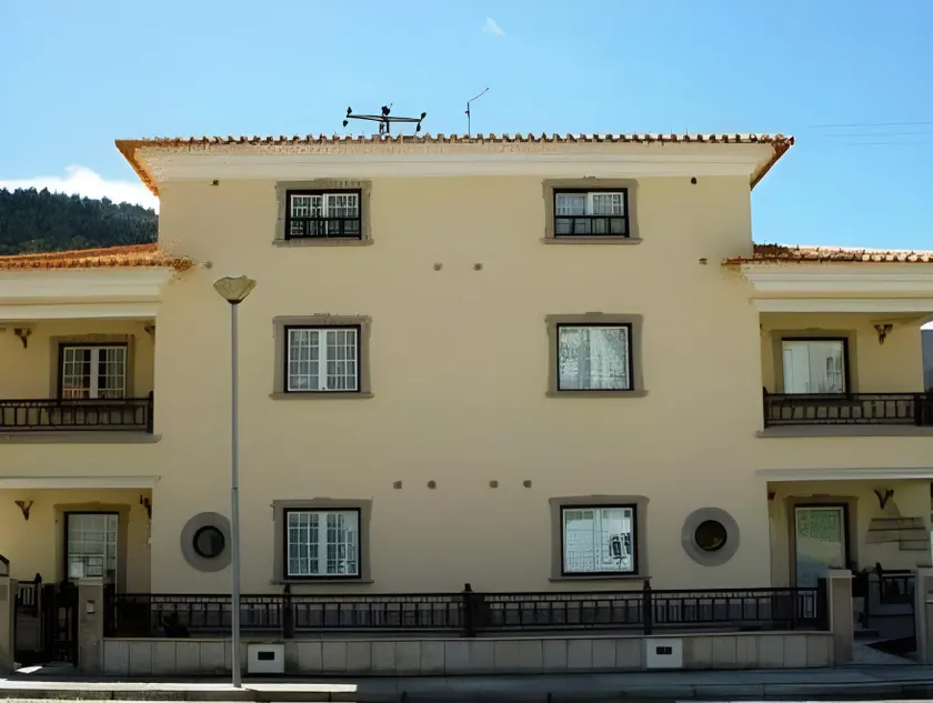 Descanso Serrano - Image 1
