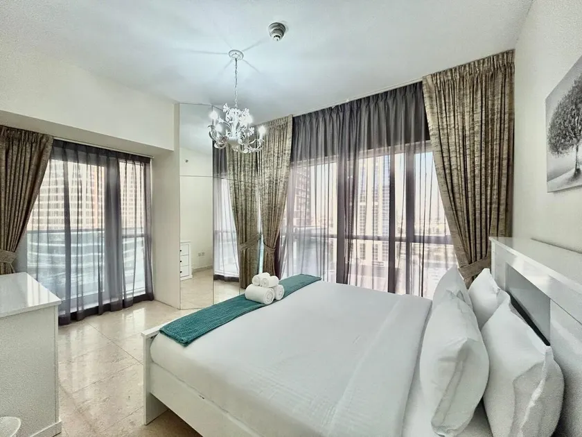 Amazing Living in the heart of Business Bay - Image 1