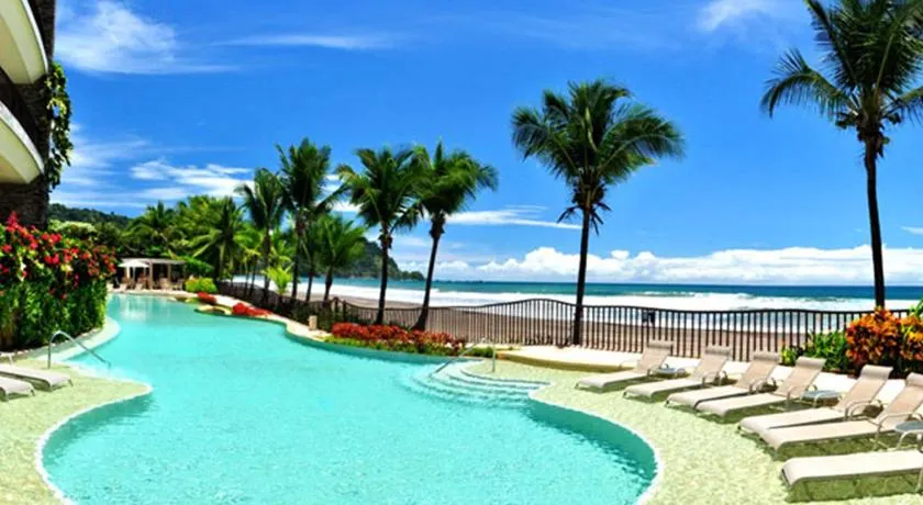 SecretJaco - Luxury Beach Front Penthouse with Pool & Jacuzzi - Image 1