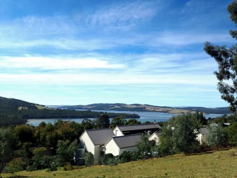 Arjuna Ridge Bed and Breakfast - Image 1