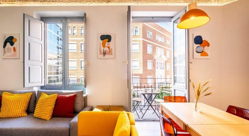 Amazing Apartment with aFun and Friendly Atmosphere - Image 1