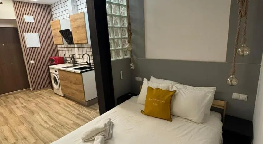 Apartamentos Lope de Haro - Image 1